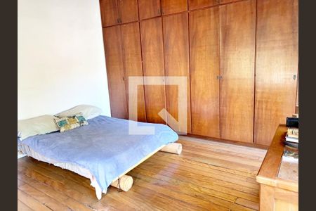 Casa à venda com 542m², 4 quartos e 4 vagas