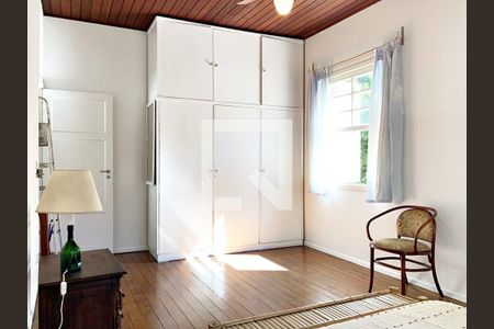 Casa à venda com 542m², 4 quartos e 4 vagas