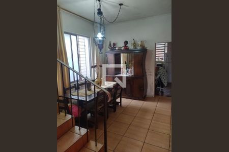 Casa à venda com 3 quartos, 250m² em Santa Maria Goretti, Porto Alegre