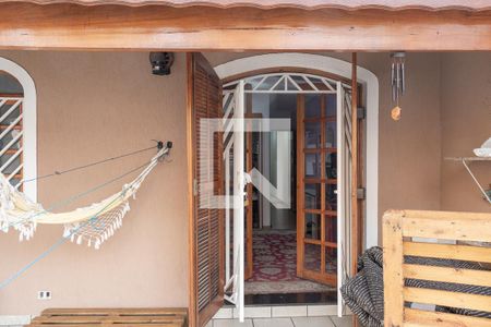 Casa à venda com 220m², 3 quartos e 2 vagas Casa à venda com 220m², 3 quartos e 2 vagasvaranda da suíte