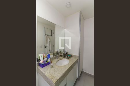 Apartamento à venda com 73m², 2 quartos e 1 vagaBanheiro da Suíte