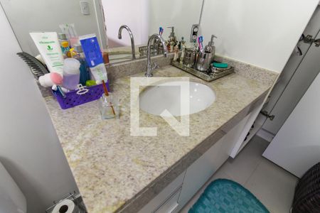 Apartamento à venda com 73m², 2 quartos e 1 vagaBanheiro da Suíte