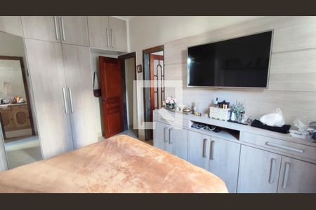 Casa à venda com 606m², 5 quartos e 1 vagaSuíte 1