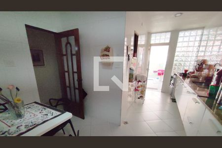 Casa à venda com 606m², 5 quartos e 1 vagaCozinha