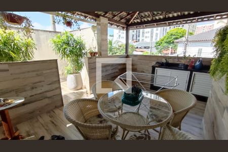 Casa à venda com 606m², 5 quartos e 1 vagaÁrea Gourmet