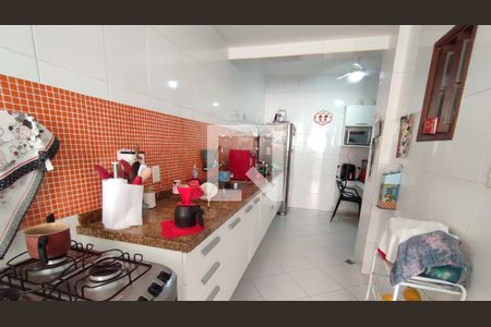 Casa à venda com 606m², 5 quartos e 1 vagaCozinha