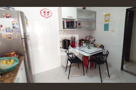 Casa à venda com 606m², 5 quartos e 1 vagaCozinha