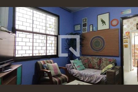 Casa à venda com 3 quartos, 120m² em São João, Porto Alegre