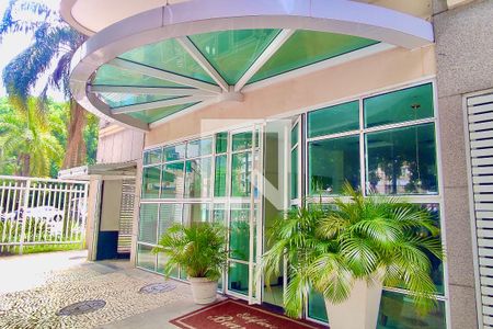 Apartamento para alugar com 144m², 2 quartos e 1 vagaFachada interna