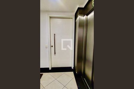 Apartamento para alugar com 144m², 2 quartos e 1 vagaHall de entrada 