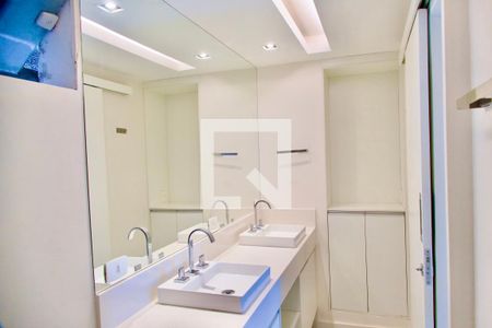 Apartamento para alugar com 144m², 2 quartos e 1 vagaSuíte banheiro 