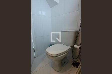 Casa de condomínio à venda com 233m², 5 quartos e 2 vagasBanheiro do escritório