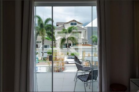 Casa de condomínio à venda com 233m², 5 quartos e 2 vagasSuite 4