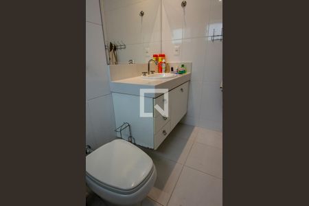 Casa de condomínio à venda com 233m², 5 quartos e 2 vagasBanheiro da Suíte 2