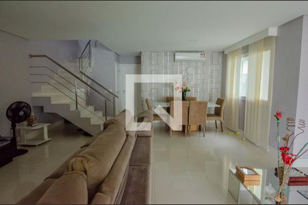 Sala de casa de condomínio à venda com 5 quartos, 233m² em Recreio dos Bandeirantes, Rio de Janeiro