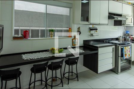 Casa de condomínio à venda com 233m², 5 quartos e 2 vagasCozinha