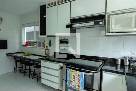 Casa de condomínio à venda com 233m², 5 quartos e 2 vagasCozinha