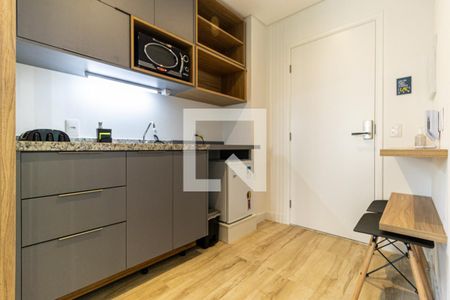 Cozinha de kitnet/studio para alugar com 1 quarto, 22m² em República, São Paulo