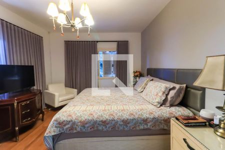 Casa de condomínio à venda com 581m², 4 quartos e 4 vagasSuíte 4