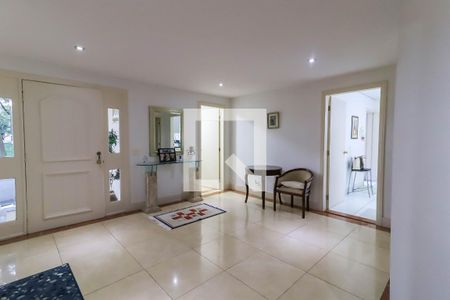 Casa de condomínio à venda com 581m², 4 quartos e 4 vagasHall de entrada