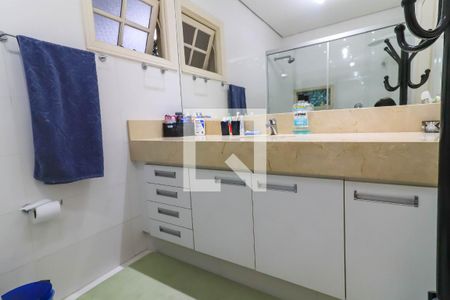 Casa de condomínio à venda com 581m², 4 quartos e 4 vagasBanheiro da Suíte 2