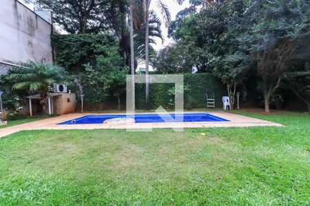 Casa de condomínio à venda com 581m², 4 quartos e 4 vagasÁrea comum - Piscina