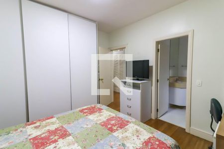 Casa de condomínio à venda com 581m², 4 quartos e 4 vagasSuíte 1