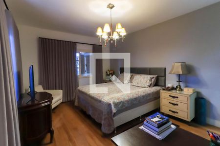 Casa de condomínio à venda com 581m², 4 quartos e 4 vagasSuíte 4