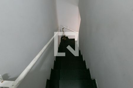 Casa à venda com 65m², 2 quartos e 1 vagaEscada