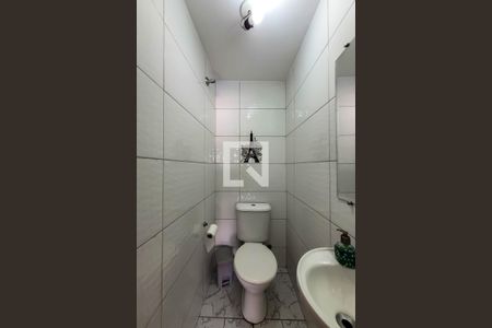 Casa para alugar com 180m², 3 quartos e 2 vagas Casa para alugar com 180m², 3 quartos e 2 vagasBanheiro Terraço