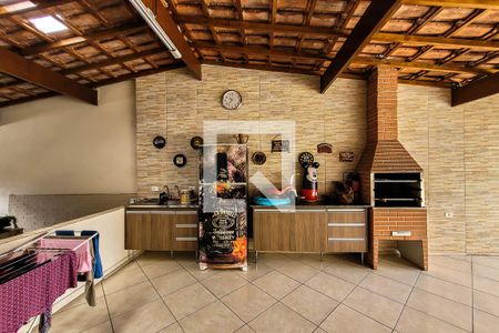 Casa para alugar com 180m², 3 quartos e 2 vagas Casa para alugar com 180m², 3 quartos e 2 vagasTerraço