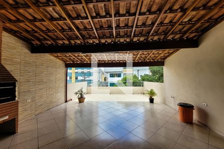 Casa para alugar com 180m², 3 quartos e 2 vagas Casa para alugar com 180m², 3 quartos e 2 vagasTerraço