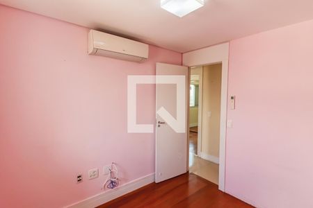Apartamento à venda com 72m², 3 quartos e 2 vagasQuarto 3