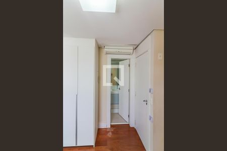 Apartamento à venda com 72m², 3 quartos e 2 vagasQuarto 2 Suite