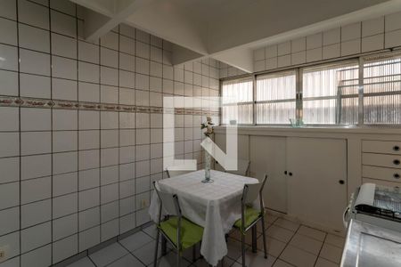 Apartamento para alugar com 70m², 2 quartos e 1 vaga Apartamento para alugar com 70m², 2 quartos e 1 vagaCozinha
