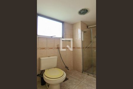 Apartamento para alugar com 101m², 3 quartos e 1 vaga Apartamento para alugar com 101m², 3 quartos e 1 vagaBanheiro da Suíte