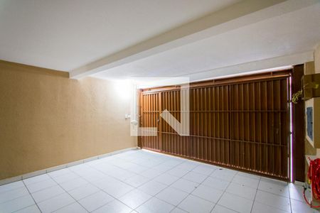 Casa à venda com 230m², 3 quartos e 2 vagas Casa à venda com 230m², 3 quartos e 2 vagasGaragem