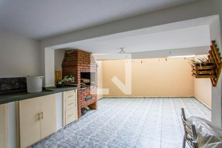 Casa à venda com 230m², 3 quartos e 2 vagas Casa à venda com 230m², 3 quartos e 2 vagasEspaço gourmet