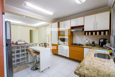 Casa à venda com 230m², 3 quartos e 2 vagas Casa à venda com 230m², 3 quartos e 2 vagasCopa/Cozinha