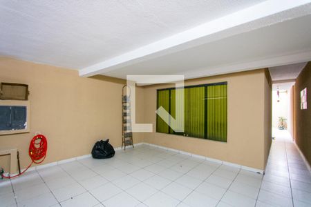 Casa à venda com 230m², 3 quartos e 2 vagas Casa à venda com 230m², 3 quartos e 2 vagasGaragem