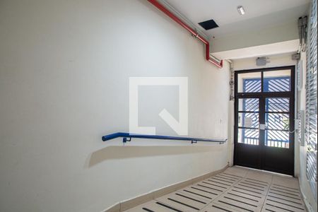 Apartamento à venda com 69m², 2 quartos e sem vaga Apartamento à venda com 69m², 2 quartos e sem vagaÁrea comum - Hall de entrada