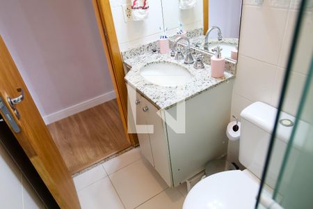 Apartamento à venda com 76m², 3 quartos e 2 vagasBanheiro Social