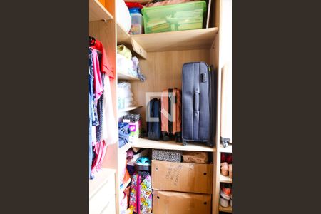 Apartamento à venda com 76m², 3 quartos e 2 vagasCloset