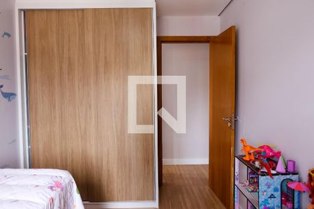 Apartamento à venda com 76m², 3 quartos e 2 vagasQuarto 2