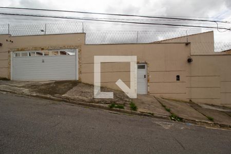 Casa de condomínio à venda com 65m², 2 quartos e 1 vaga Casa de condomínio à venda com 65m², 2 quartos e 1 vagaFachada