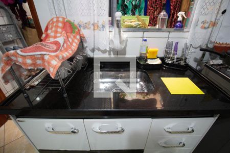 Casa de condomínio à venda com 65m², 2 quartos e 1 vaga Casa de condomínio à venda com 65m², 2 quartos e 1 vagaCozinha