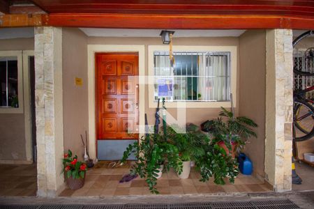 Casa de condomínio à venda com 65m², 2 quartos e 1 vaga Casa de condomínio à venda com 65m², 2 quartos e 1 vagaFachada