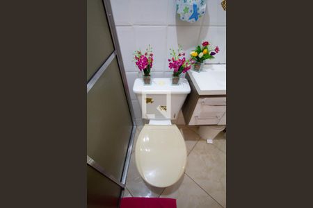 Casa de condomínio à venda com 65m², 2 quartos e 1 vaga Casa de condomínio à venda com 65m², 2 quartos e 1 vagaBanheiro