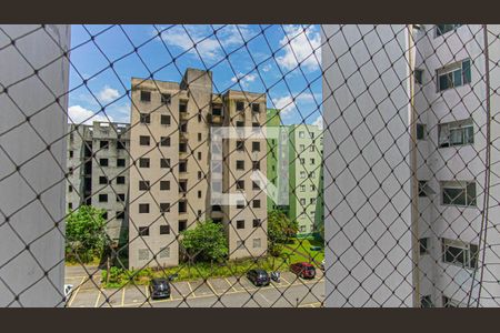 Vista da Sala de apartamento para alugar com 2 quartos, 62m² em Parque São Vicente, Mauá