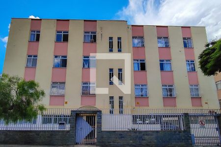 Apartamento para alugar com 80m², 3 quartos e 2 vagas Apartamento para alugar com 80m², 3 quartos e 2 vagasFachada